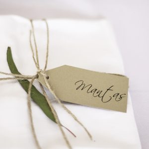 wedding-invitations-hang-tags-12